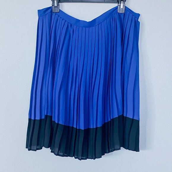 Vintage Laura Petites 80's-90's Pleated Skirt, Blue and Black, Size 16 - Picture 1 of 6